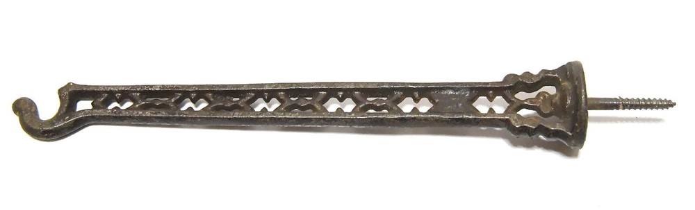 VINTAGE CAST IRON SCREW IN WALL HOOK