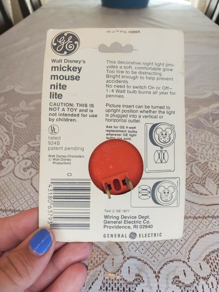 Vintage GE Mickey mouse night light 1977