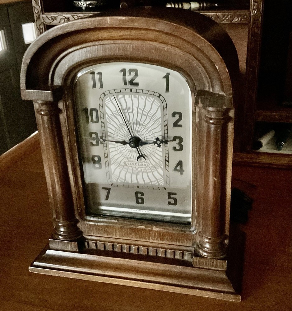 Harvard Eleclok mantel clock