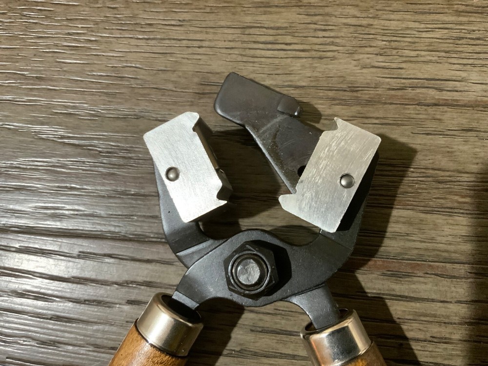Lee Bullet Mold in Original Box