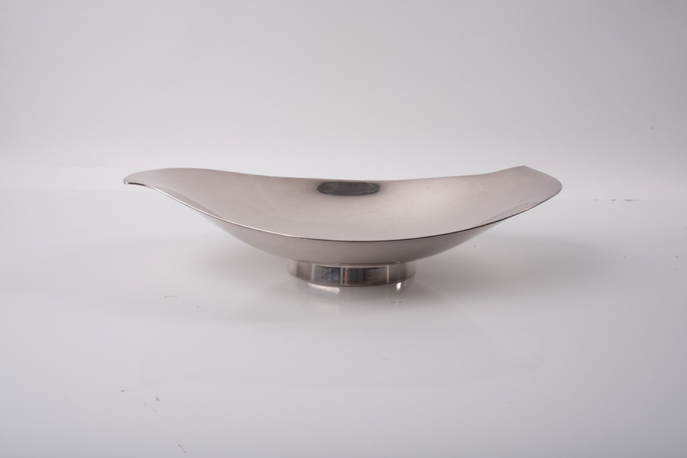 Fisher Stiver Mid-Modern Deco Elegant Curved Tray #K52 Dish Bowl 13" x 9" Silver