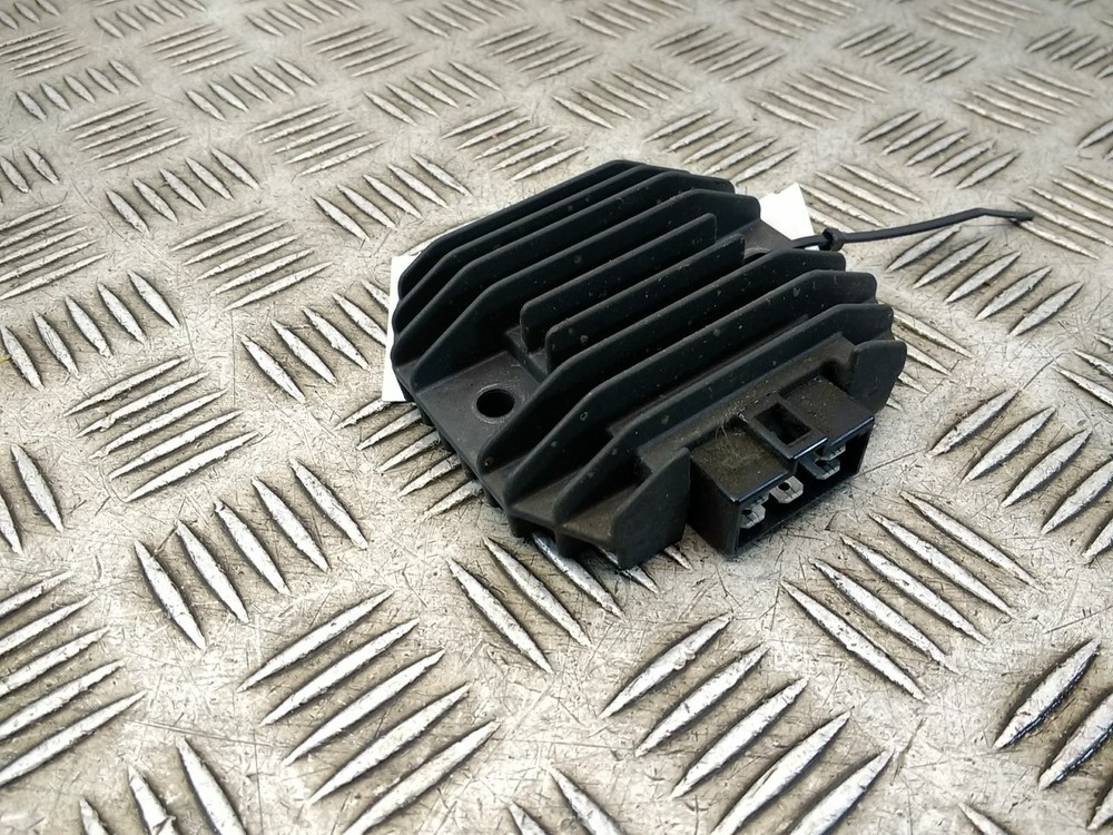 2008 YAMAHA YZF R125  RECTIFIER REGULATOR