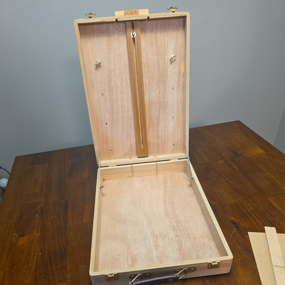 Wooden Folding Easel Pull Out Tray With Handle Latching