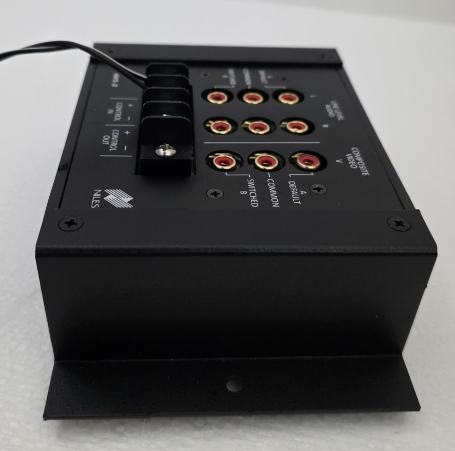 NILES AVS-2 Coltage Activated A-B Switch