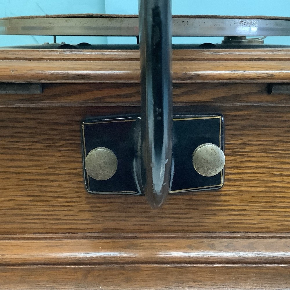Victor Talking Machine Record Player Type VTC II 6709A