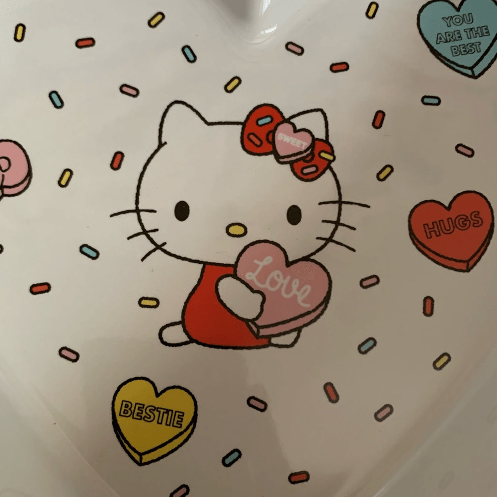 Hello Kitty Valentines heart shaped Baking dish