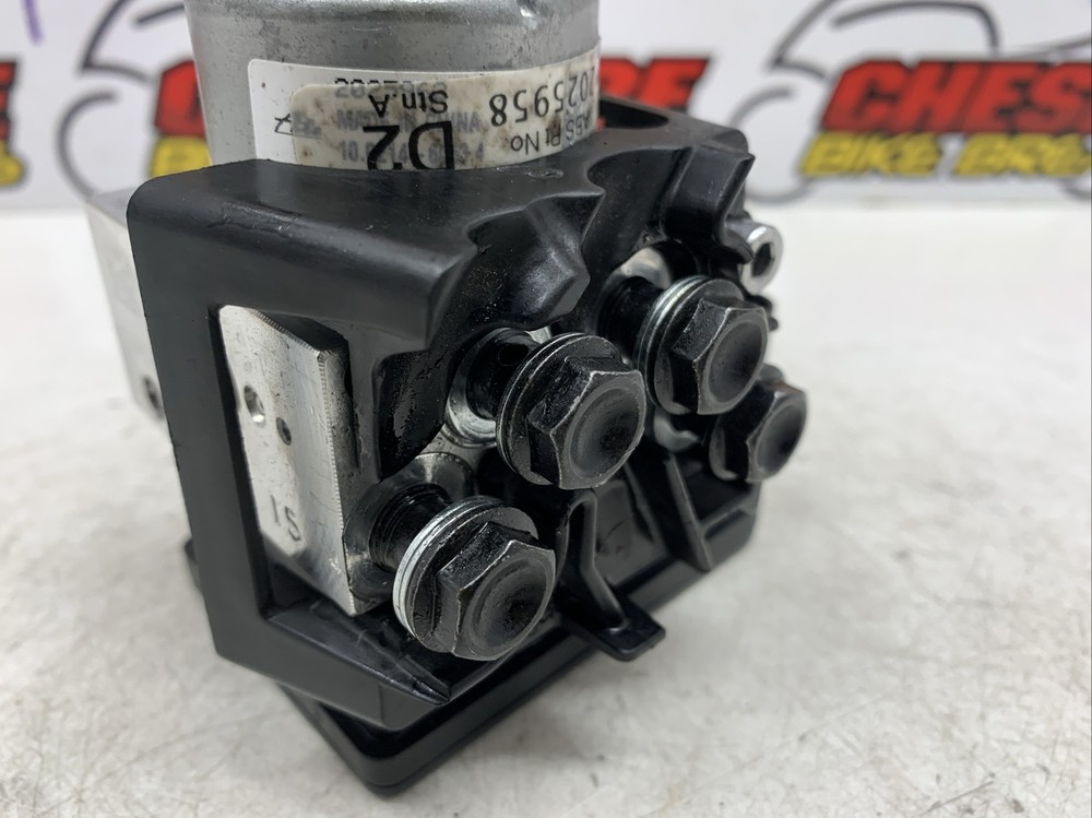 ♻️ Triumph Street Triple R 765 Abs 2017-2019 ABS Pump Module Controller ♻️
