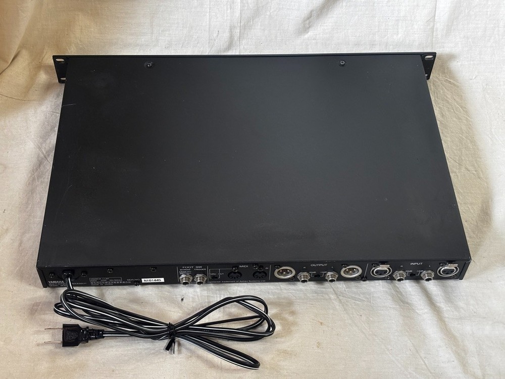 Yamaha SPX990 Professional Multi-Effect Processor New battery