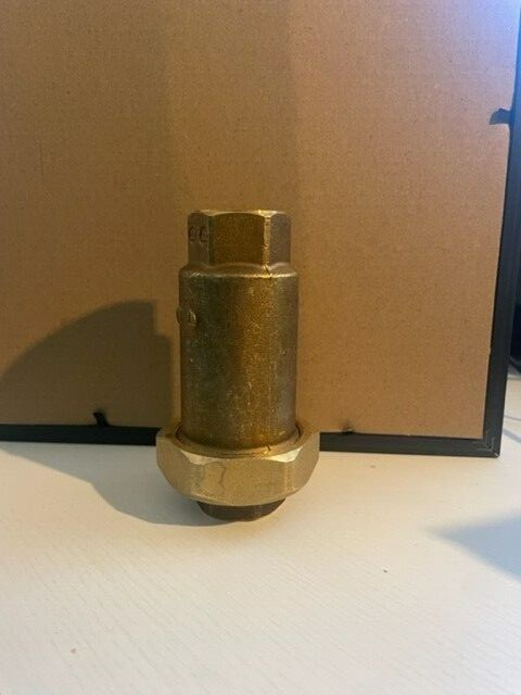 No lead dual check backflow preventer 3/4