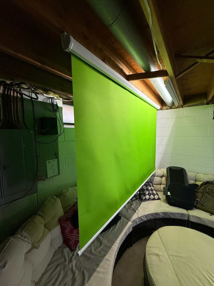 Green Screen 84 x 84 inch - Extra Large Pull Down Green Screen Collapsible