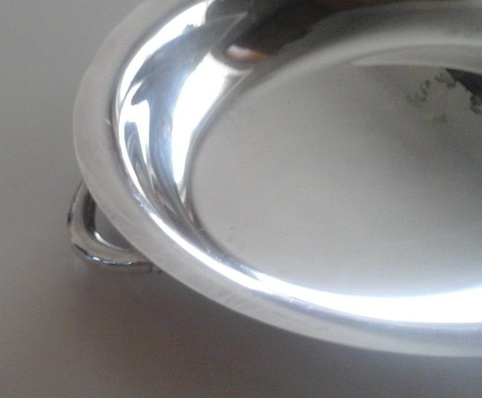 SILVERPLATED OVAL SERVING DISH 10 1/2 BY 7 1/2 INCHES