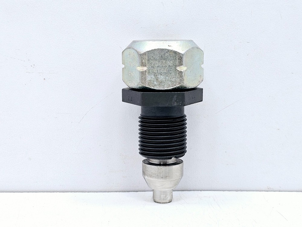 712806 CAMERON GREASE INJECTION FITTING FOR FLS GATE VALVE