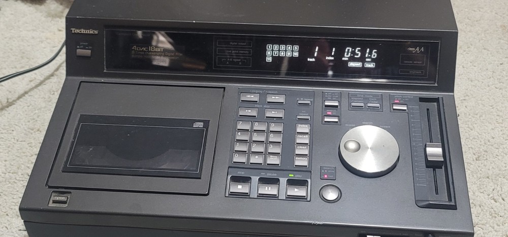 Technics SL-P1300 Top Loading CD Player Pro Broadcast Grade 1991