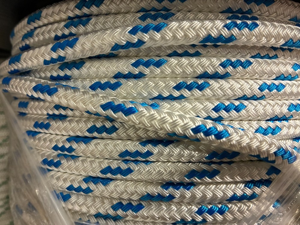 5/16" Yale Vizzion Blue Fleck 570' Spool