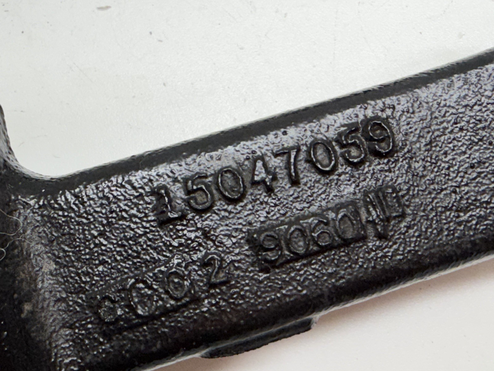 01 - 06 Chevy Silverado GMC Sierra HD 2500 3500 Front Tow Hooks & Hardware A45