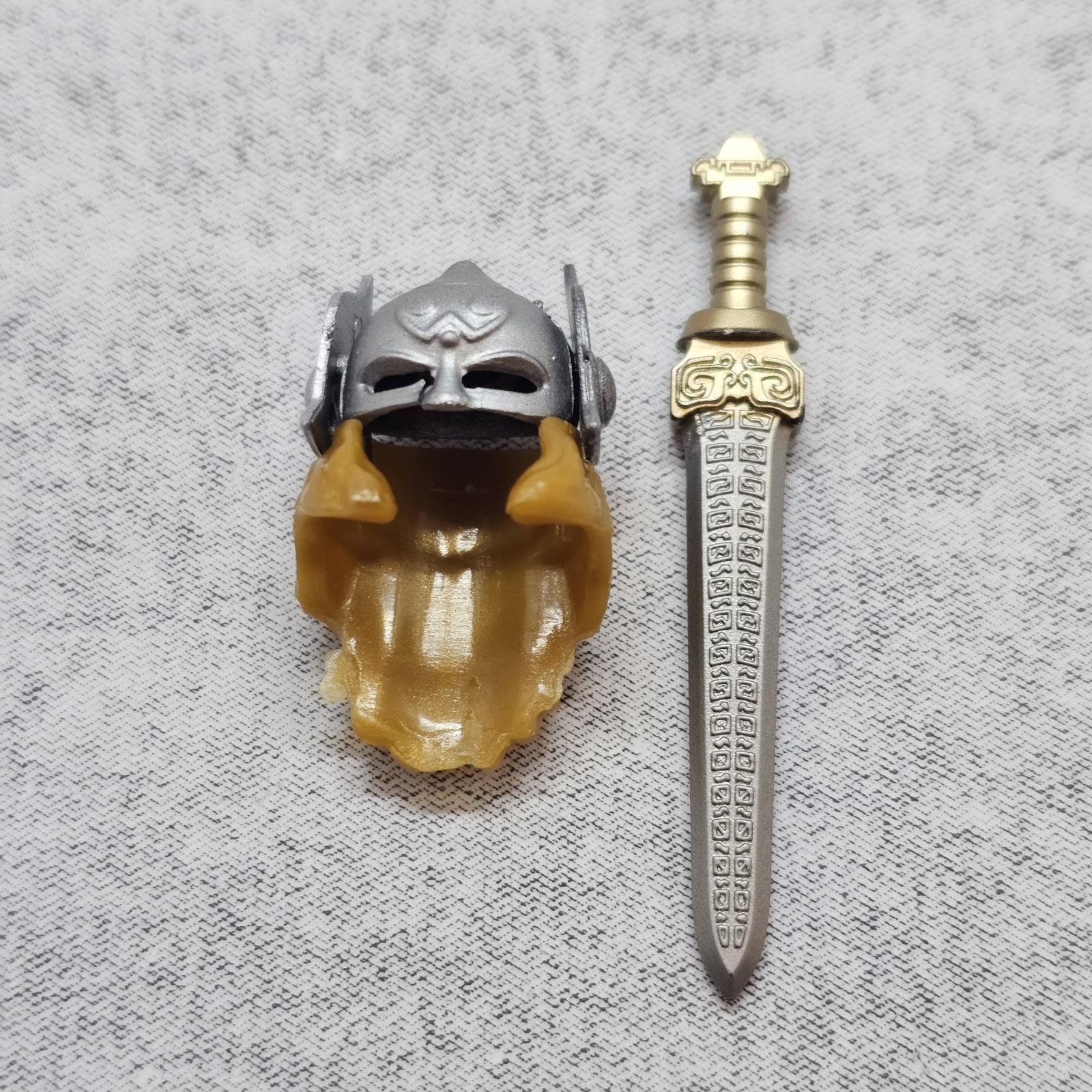 Custom Valkyrie Knight Helmet & Sword for Blocks Minifigure Accessories wdb01