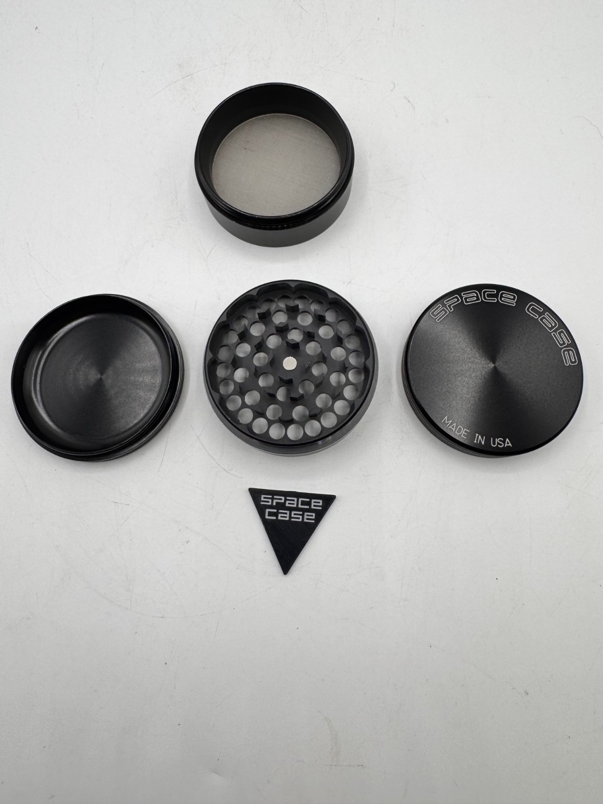Space Case Magnetic Herb Grinder - Matte Black Aluminum - 4 pc Medium