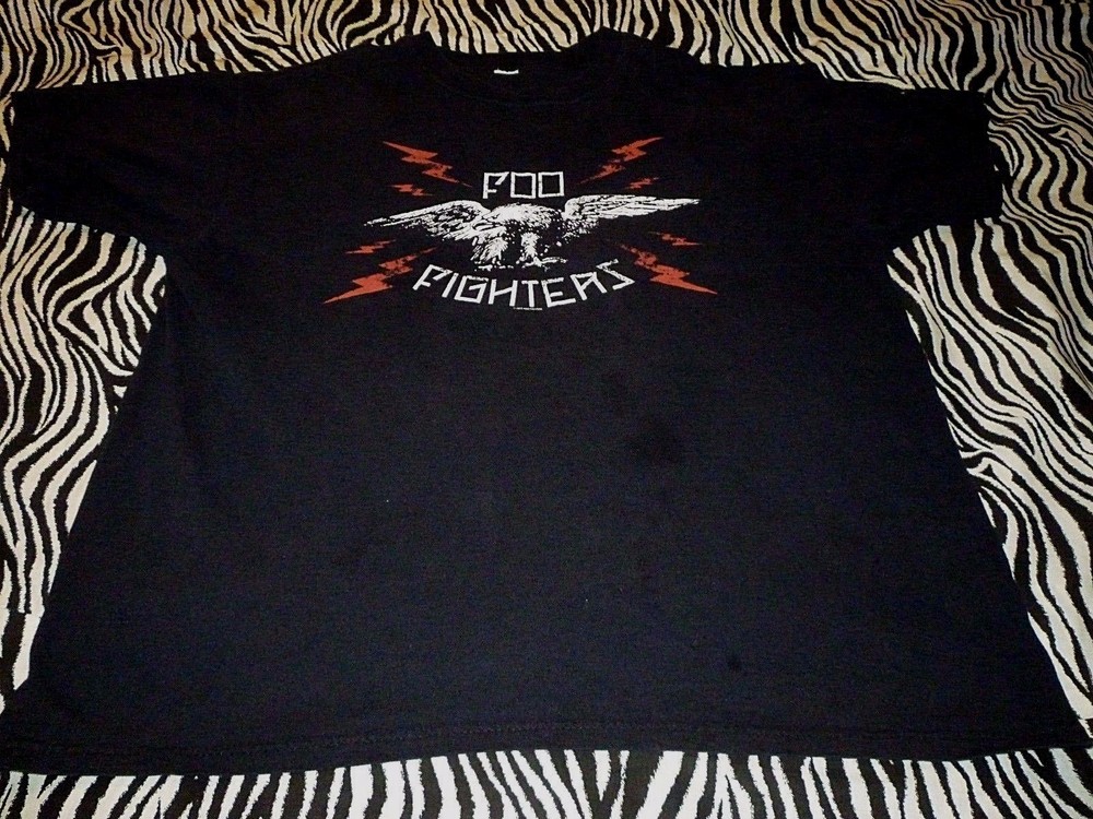 Foo Fighters Shirt ( Used Size XL Missing Tag ) Good Condition!!!