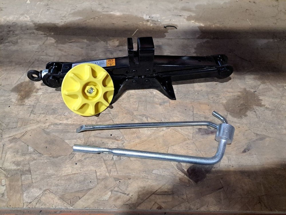 2016 Cx-5 Jack Sku#4302489