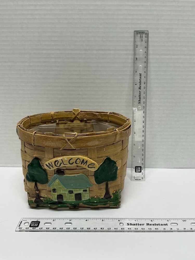 Painted Appliqué Basket-planter With Welcome  - Cottage Core