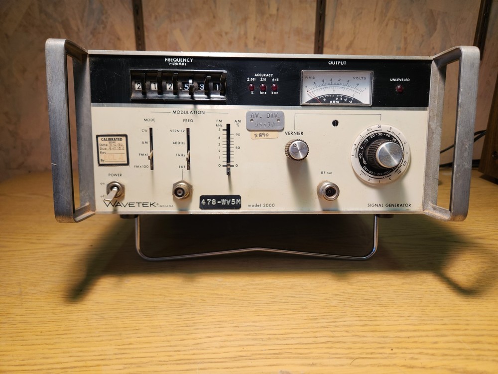 WAVETEK 3000 SIGNAL GENERATOR, Untested for repair