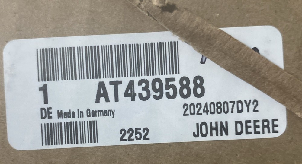 AT439588 For John Deere Transmission Gasket