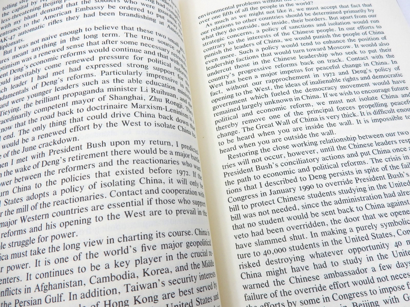 SIGNED PRESIDENT RICHARD NIXON HARDCOVER BOOK IN THE ARENA 1990 SIMON & SCHUSTER