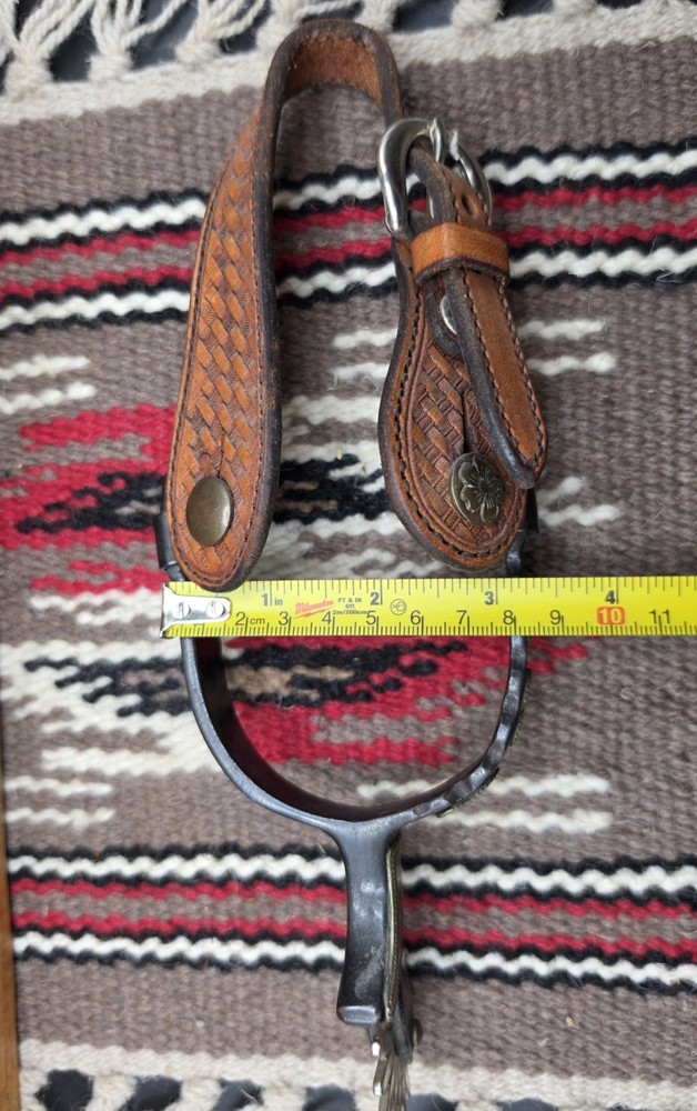Western Heart Style Spurs With Straps