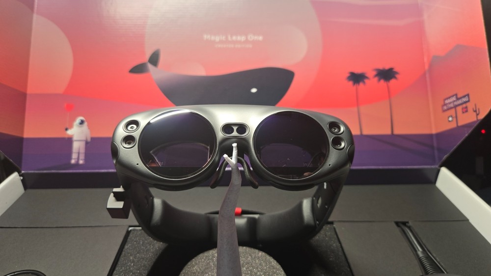 MAGIC LEAP ONE Creator Edition Augmented Reality AR Headset Kit Size 1 M9001