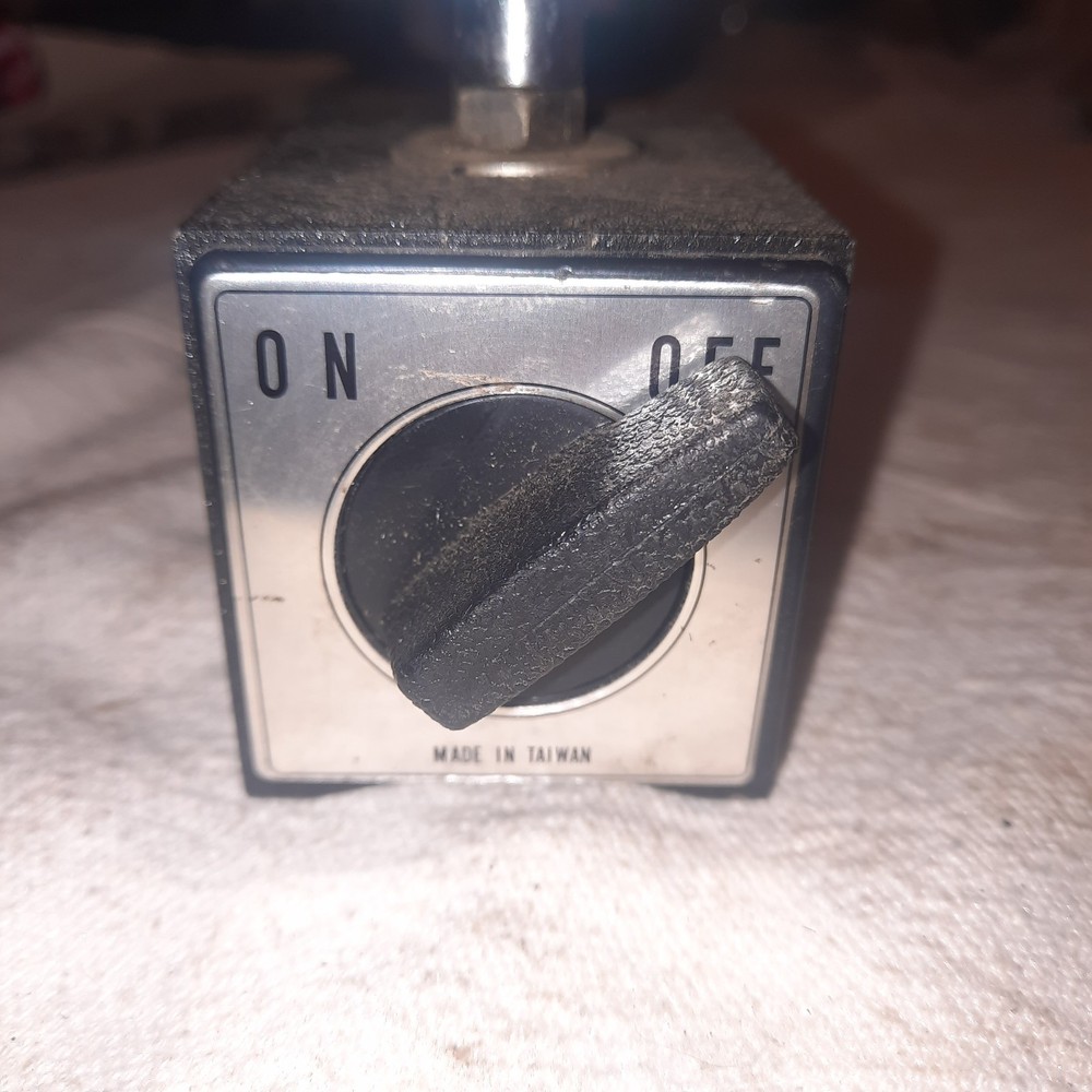Magnetic Indicator Base w/ On-Off Switch.