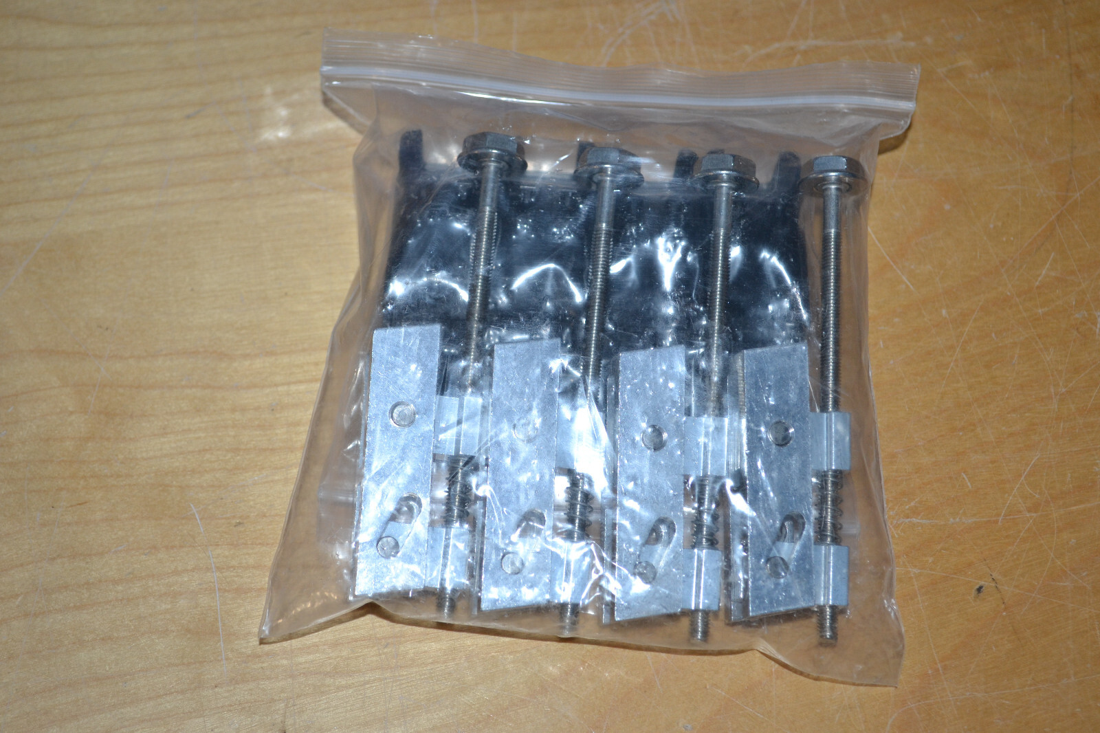 Unirac 302035M Pro Series Small End Clamp with End Cap - 1 pack of 4 pcs ~ N