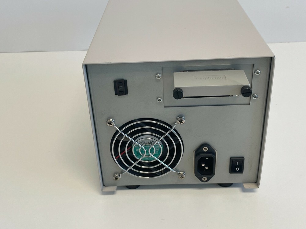 Quantum SDLT 320 External Tape Drive - Power Tested Only