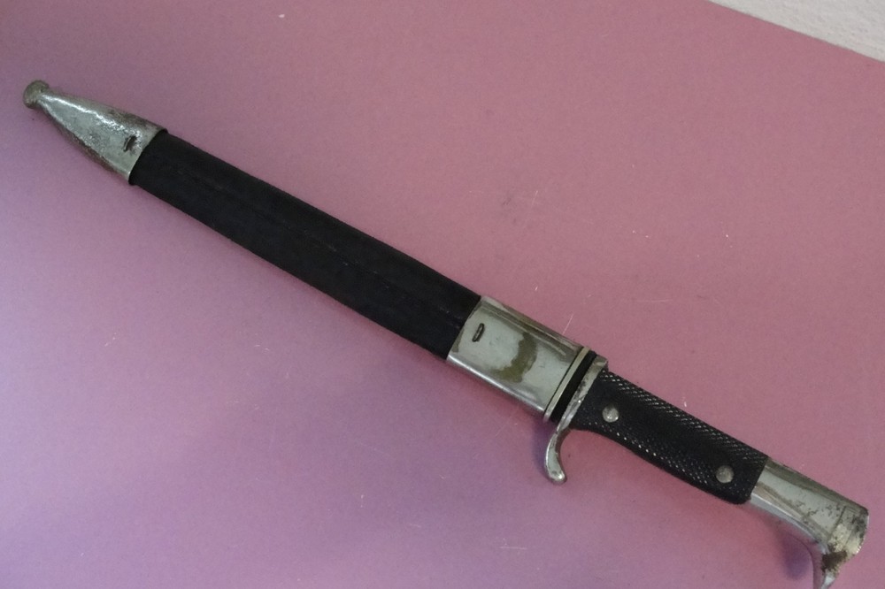 Vintage E. Pack & Sohne Solingen Bayonet