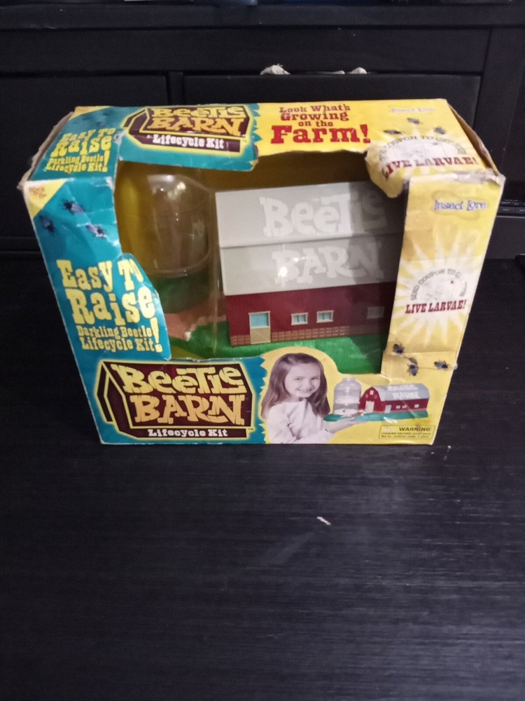 BEETLE FARM Insect Lore Lifecycle Kit