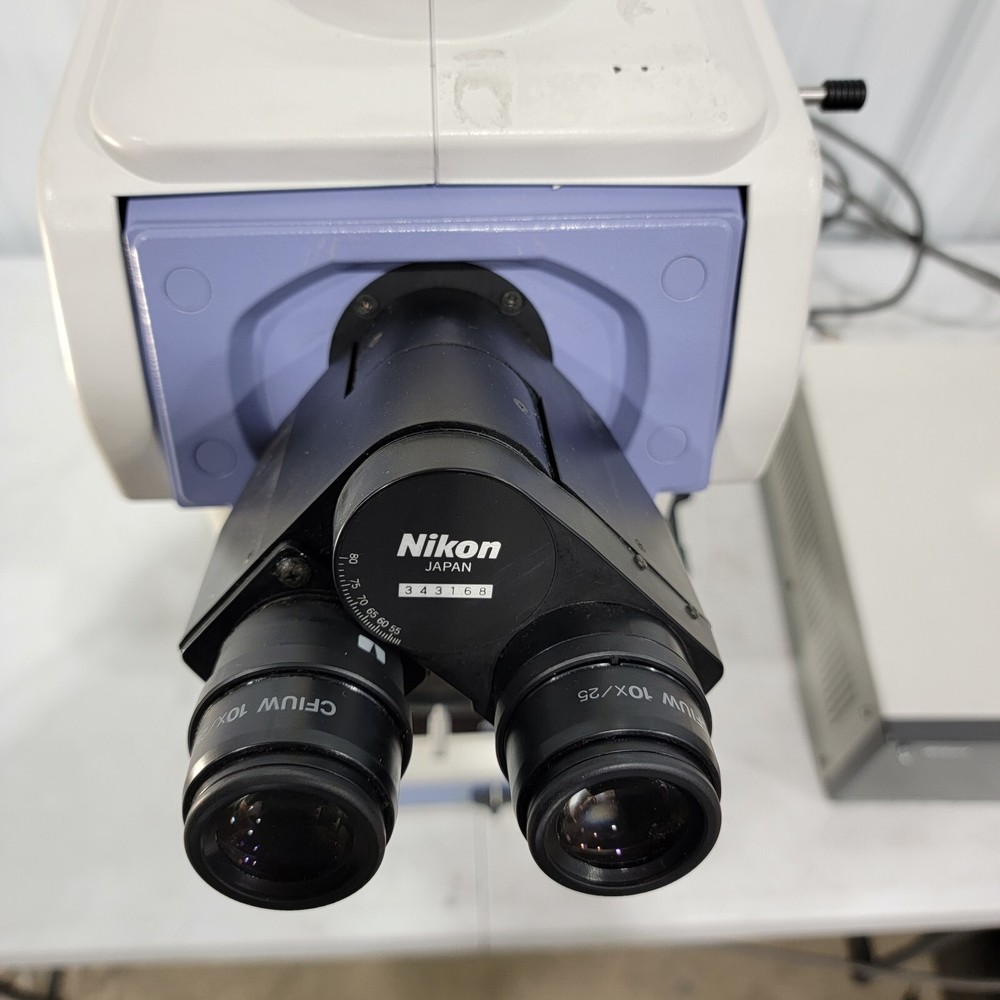 Nikon DIC Eclipse E800 Microscope Trinocular Head w/ Power Unit, Eyepieces, Lamp