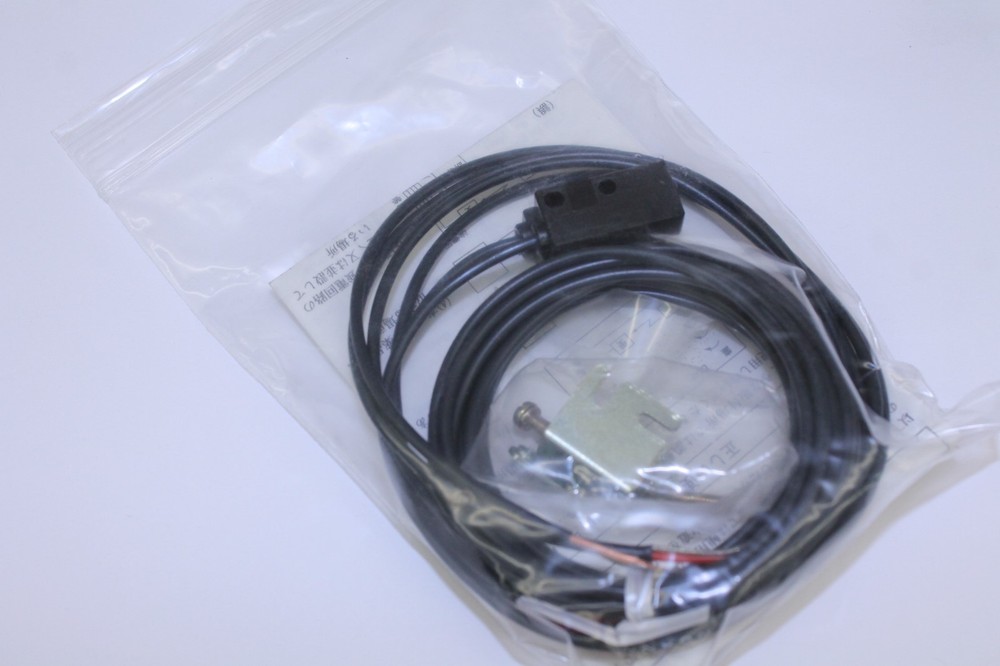 E3C-1 PHOTOELECTRIC SENSOR