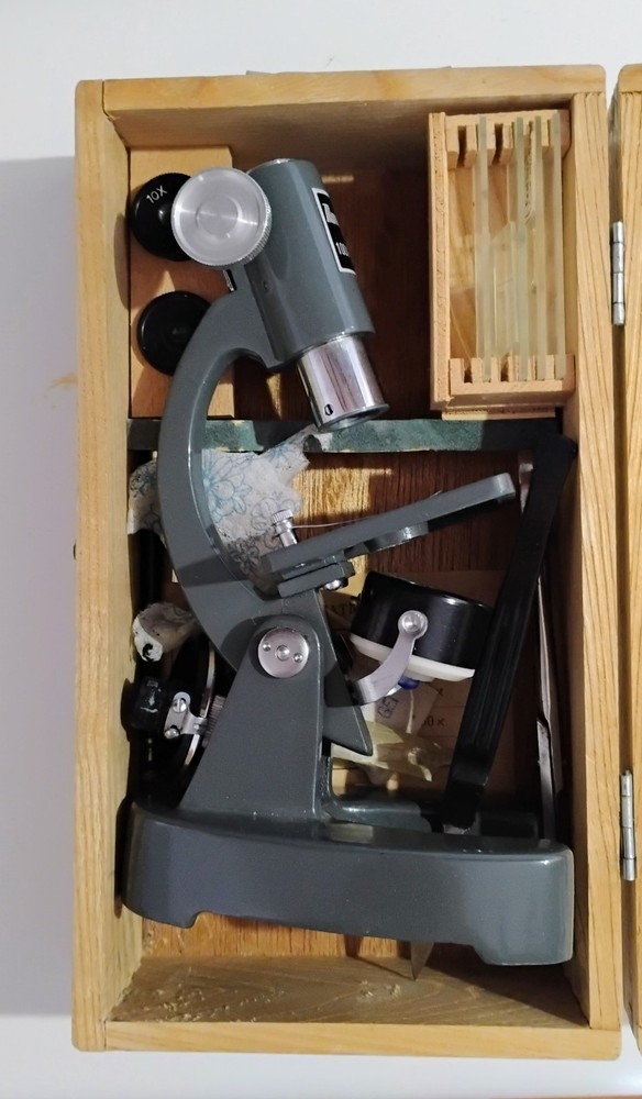 Vintage Manilux Microscope 100x- 750x