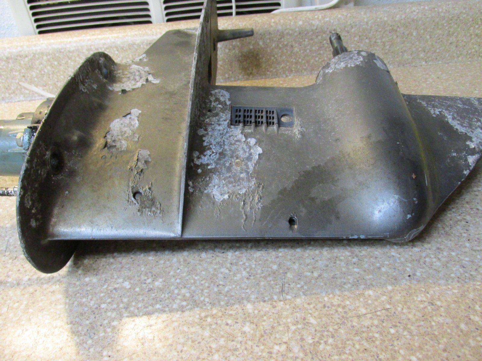 Mariner Outboard 30 HP Lower Unit Gearcase 1651-9804M