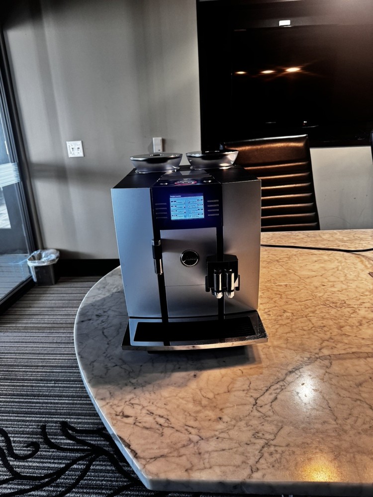 (REFURBISHED) Jura GIGA 5 SuperAutomatic Espresso Machine