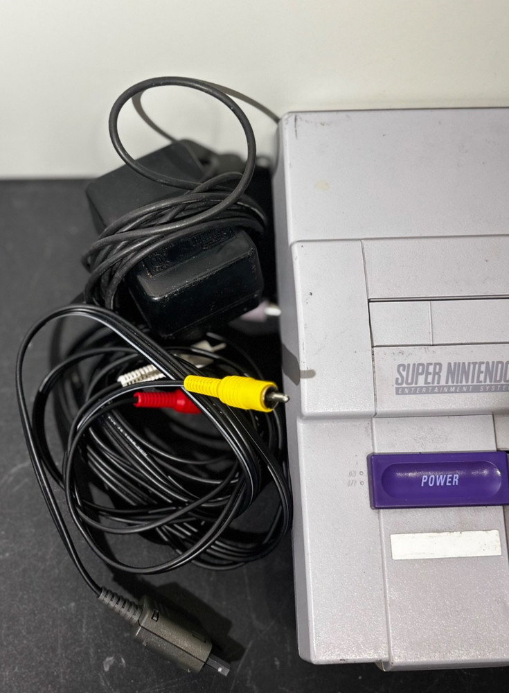 Nintendo Super NES SNES Console Bundle - Authentic - Tested & Working