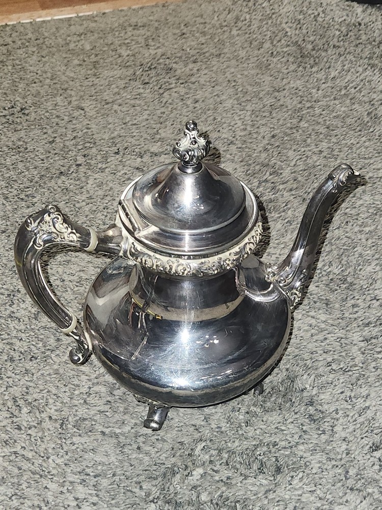 Reed & Barton #3645 Vintage Tea Pot 6 Half Pt. Ornate Silverplate