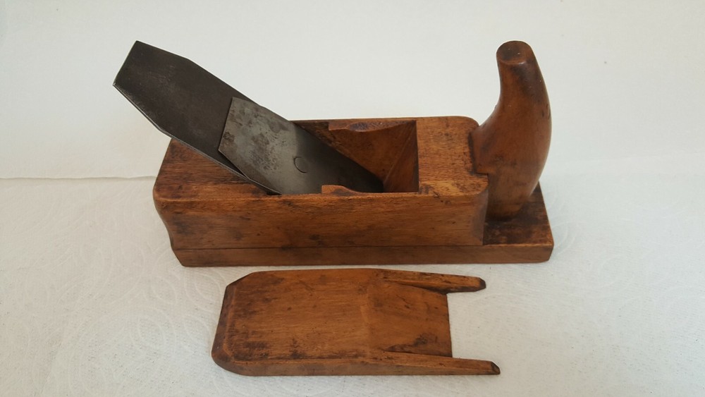 Antique DR Barton horn handled smooth plane continental design