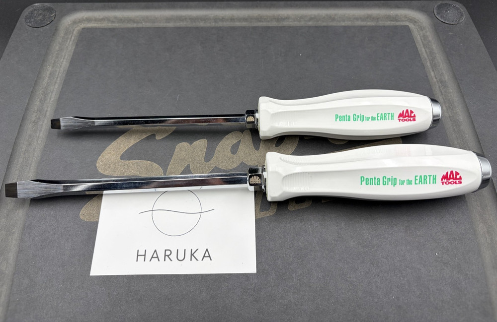 Mac Tools 2022 Striking Flat Screwdriver 2 Set Penta Grip White Hard Handle