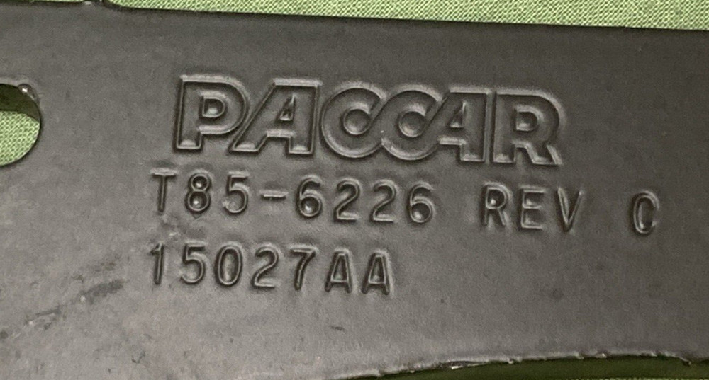 NEW PACCAR T85-6227 BRACE EXTENDER LOWER SLEEPER-SIDE