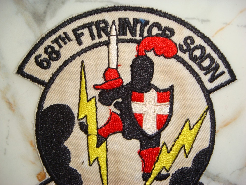 US 68TH FIGHTER INTERCEPTOR SQUADRON , VIETNAM WAR PATCH,