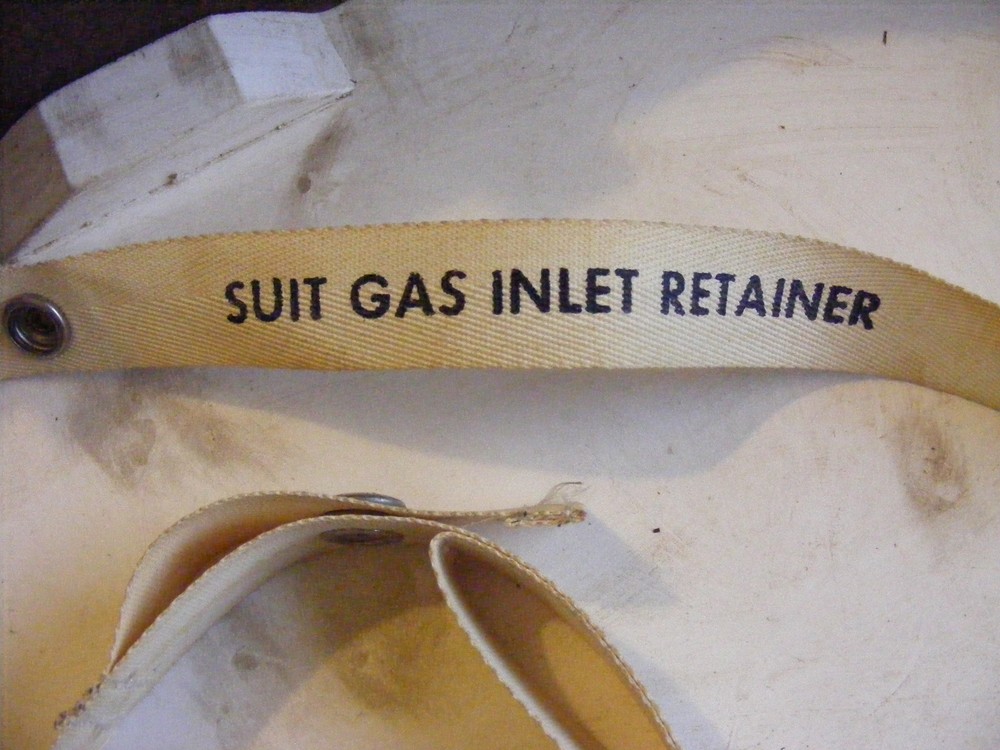 NASA Apollo FLIGHT Astronaut Storage Locker LAUNCH/OFFLOAD PRESSURE CONTROL UNIT