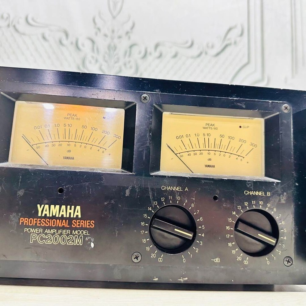 Yamaha PC2002M Professional Series Power Amplifier USED