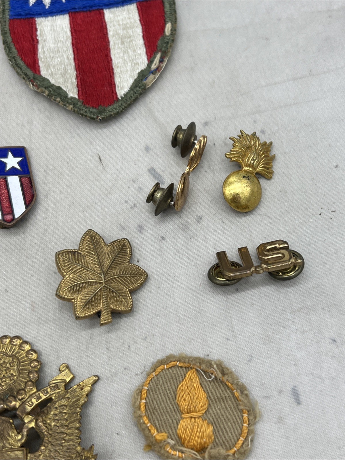 WW2 US Army Officer China Burma India Insignia Lot ROC Pin (FF470