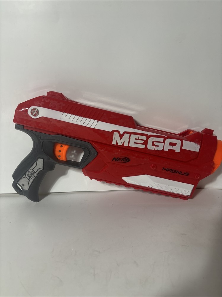 Nerf N-Strike Elite Mega Magnus Blaster works