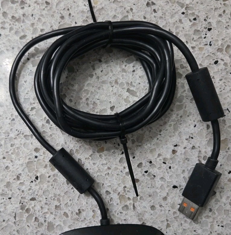 Official Microsoft Xbox 360 Kinect Motion Sensor Bar! ~ Works Great!